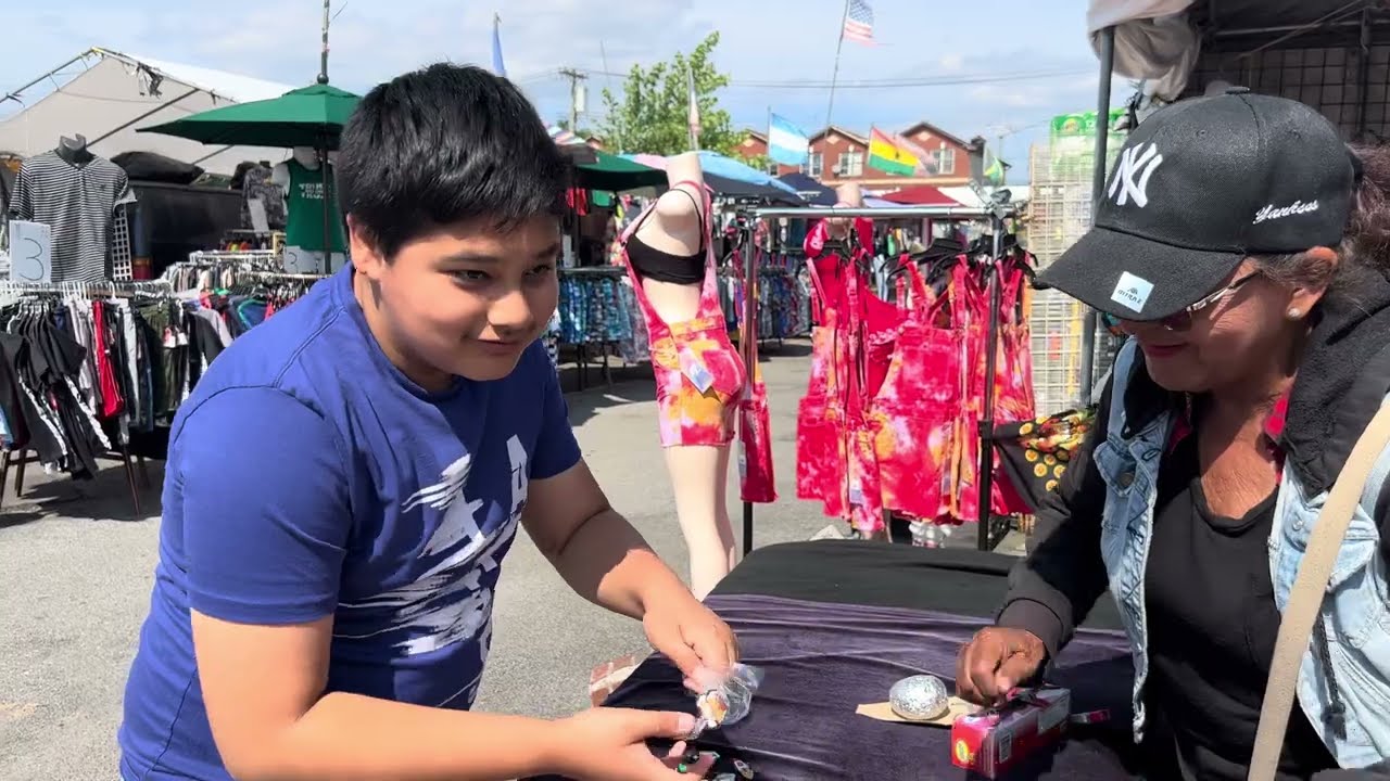 Exploring Brooklyn NY Flea Market and City Virtual Tour - 4K