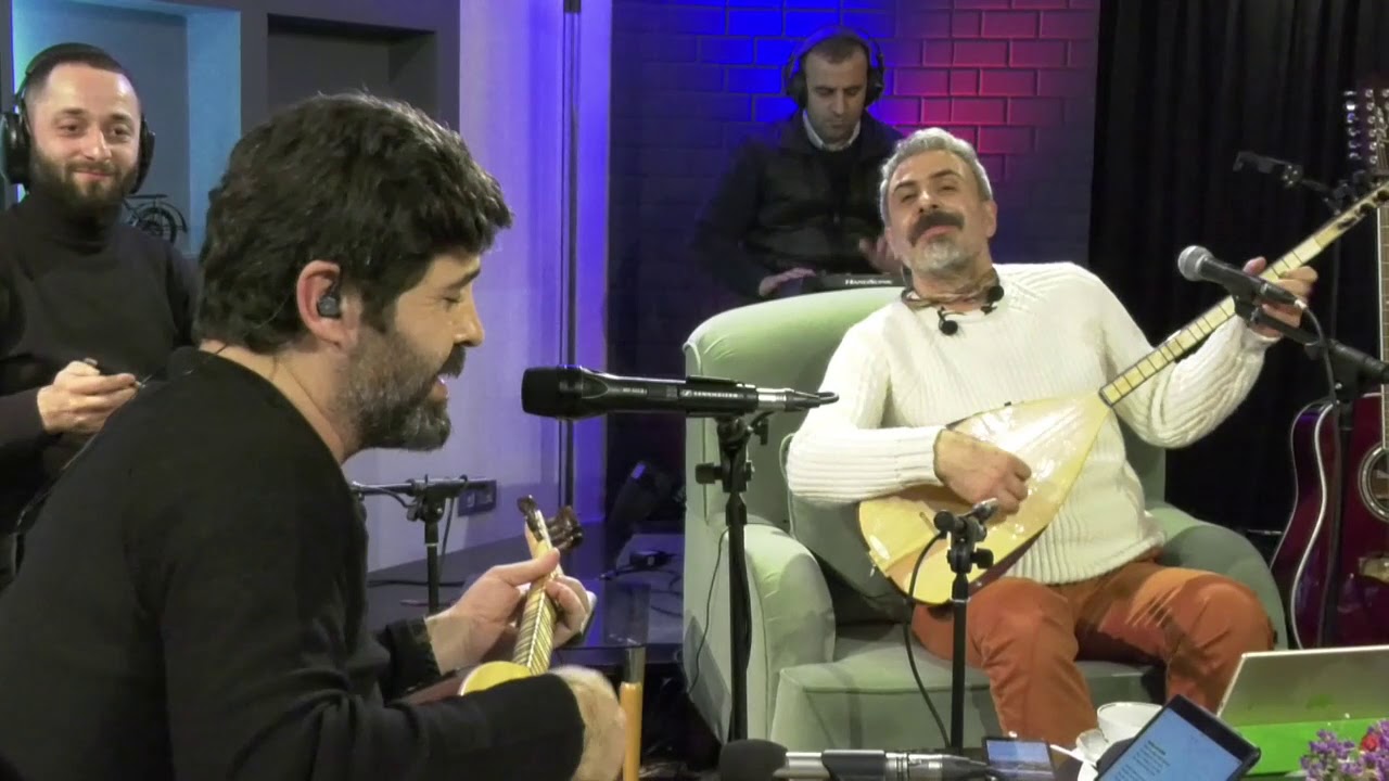Ender Balkır -Evlerinde Bir İpekten Halı Var - Garip Bir Kuşdu Gönlüm - Esmerim Biçim Biçim