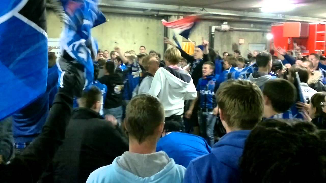 Sfeer na Club Brugge - Gent onder noord-tribune 17mei2011