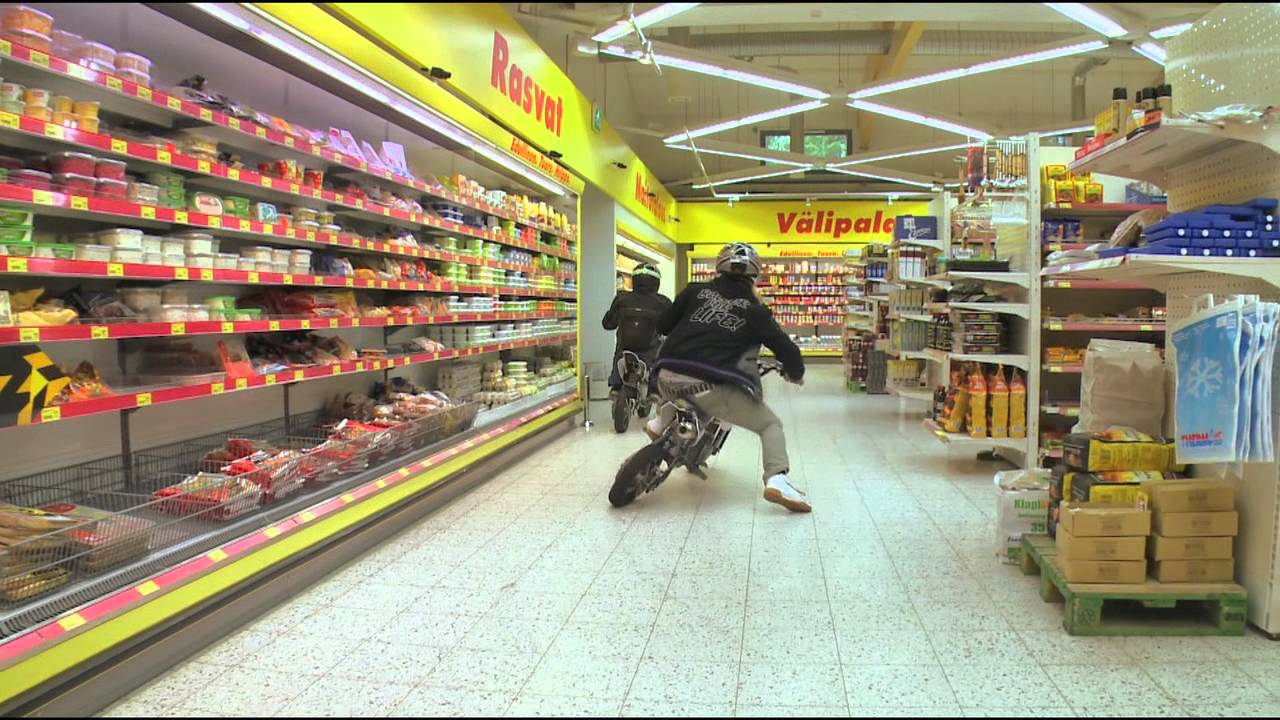 Duudsonit tuli taloon, Jakso 3: N&ouml;ss&ouml;t Vanhemmat