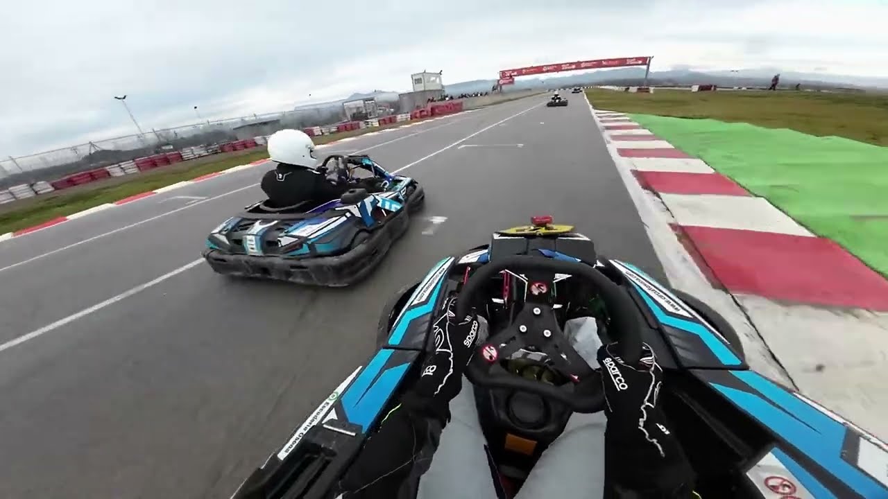 GP1 Open Vic - Prefinal A - Remontada en mojado (Miki Santamaria) de P5 a P3 (pasando por P8)