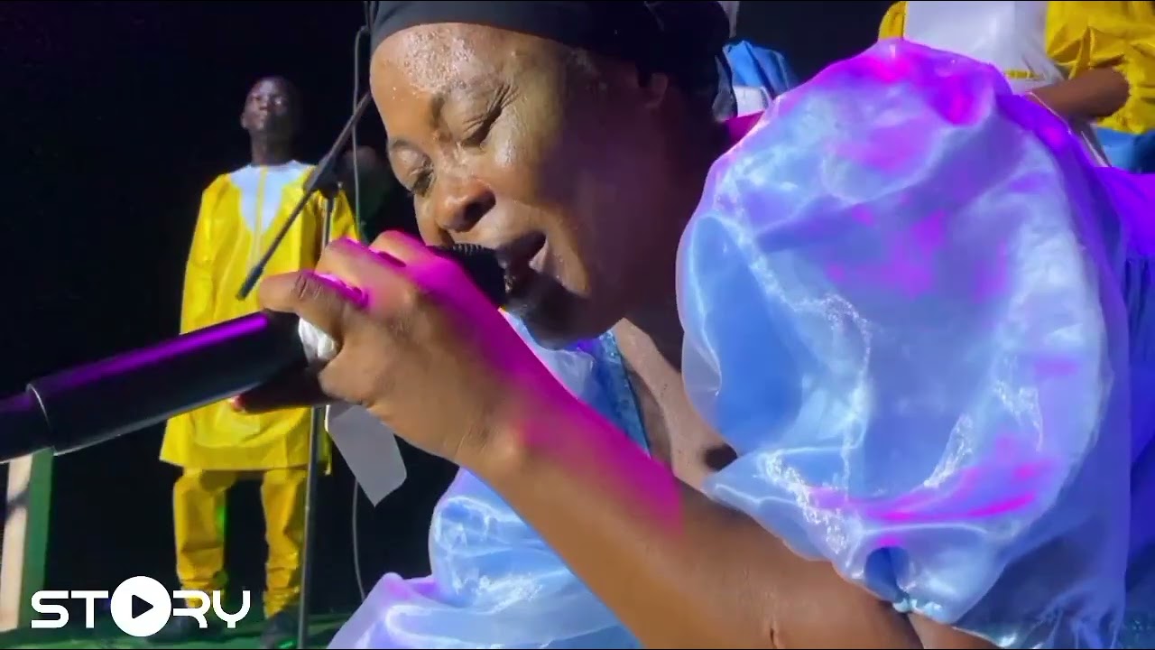 Concert live Sr Sylvie Du ciel/ stade siazo yeke yeke 