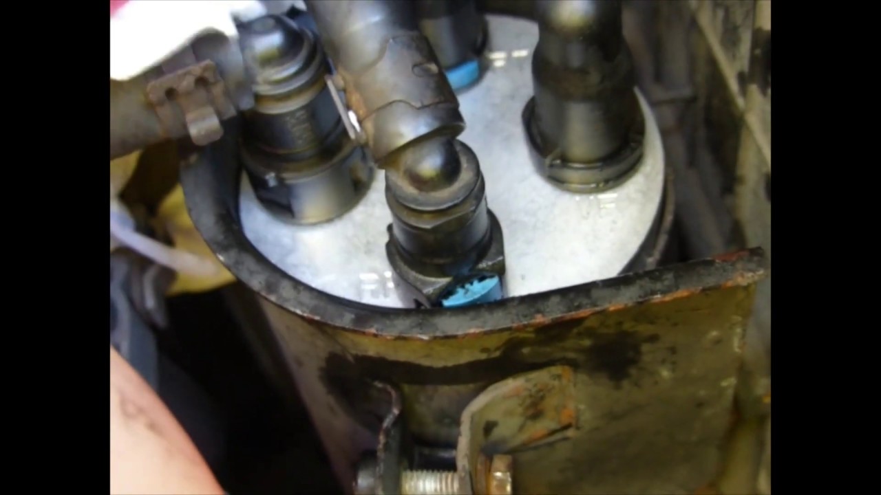 VW T5 Transporter Service  1.9L BRR engine 2008 - Part 2  - Fuel (Diesel) Filter