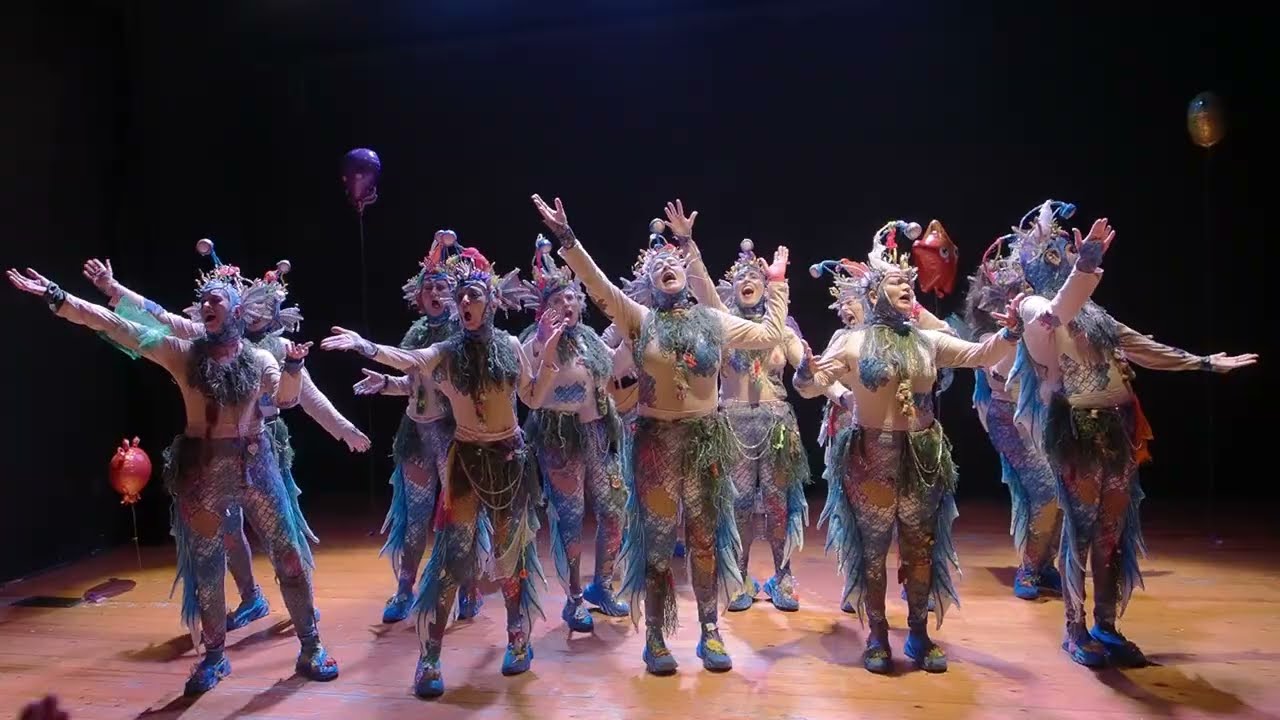 Dakiparriba - Actuación completa (Las De La Chiri)