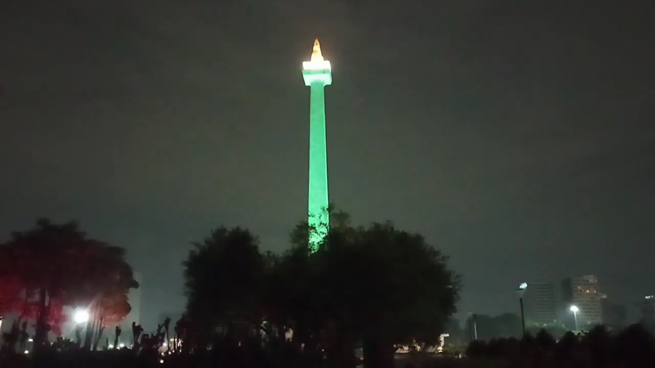 TARIAN AIR MANCUR DI KAWASAN MONAS