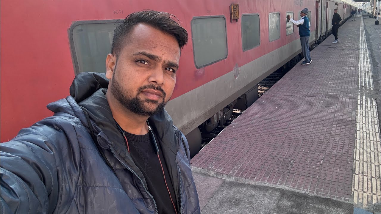 Tata To New Delhi 12801 Purushottam Express  Journey in 3AC/#purushottamexpress #indianrailways 
