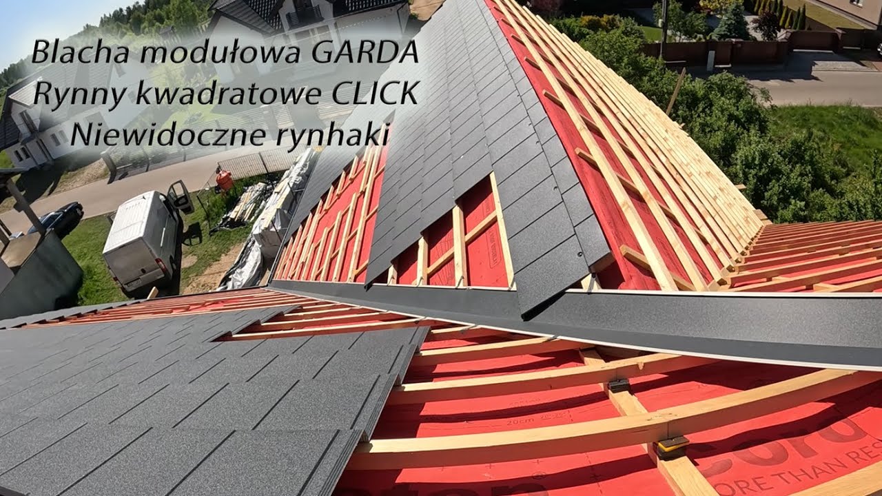 Pokrycie dachowe Blachą Modułową płaską GARDA z orynnowaniem metalowym kwadratowym CLICK