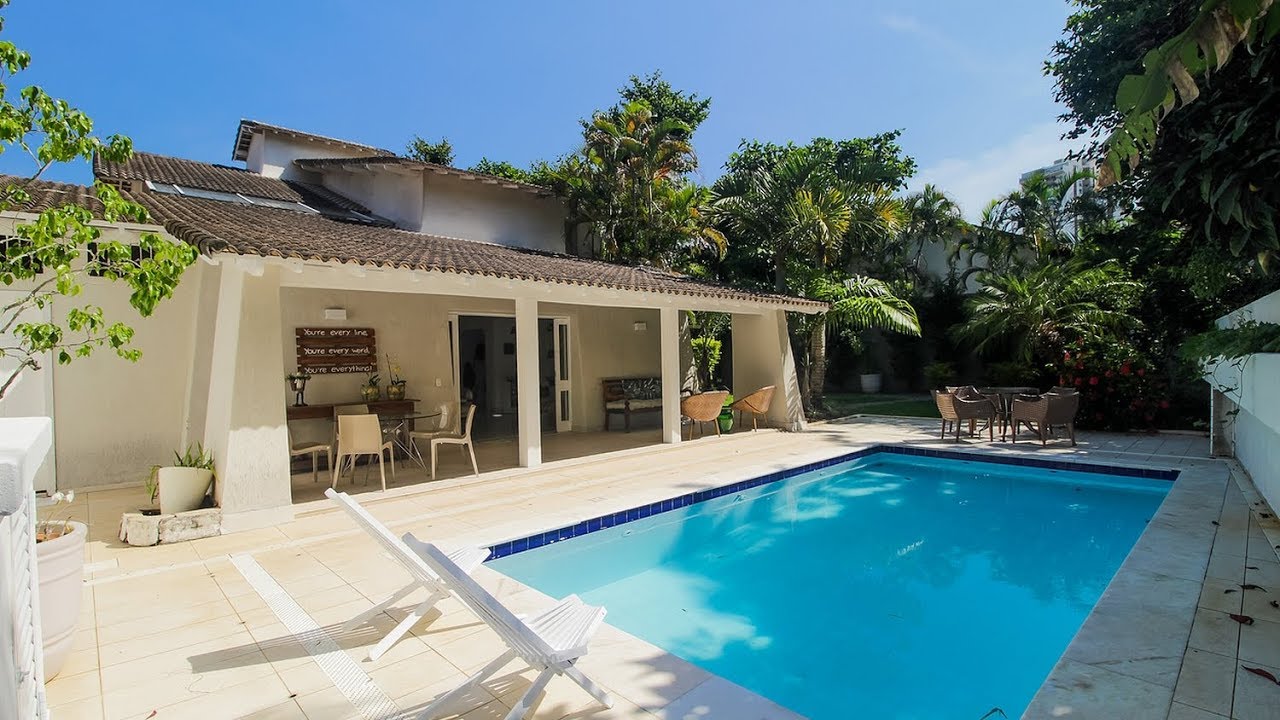 CASAS A VENDA NA BARRA DA TIJUCA SANTA HELENA RIO DE JANEIRO - Muller Imóveis Rj