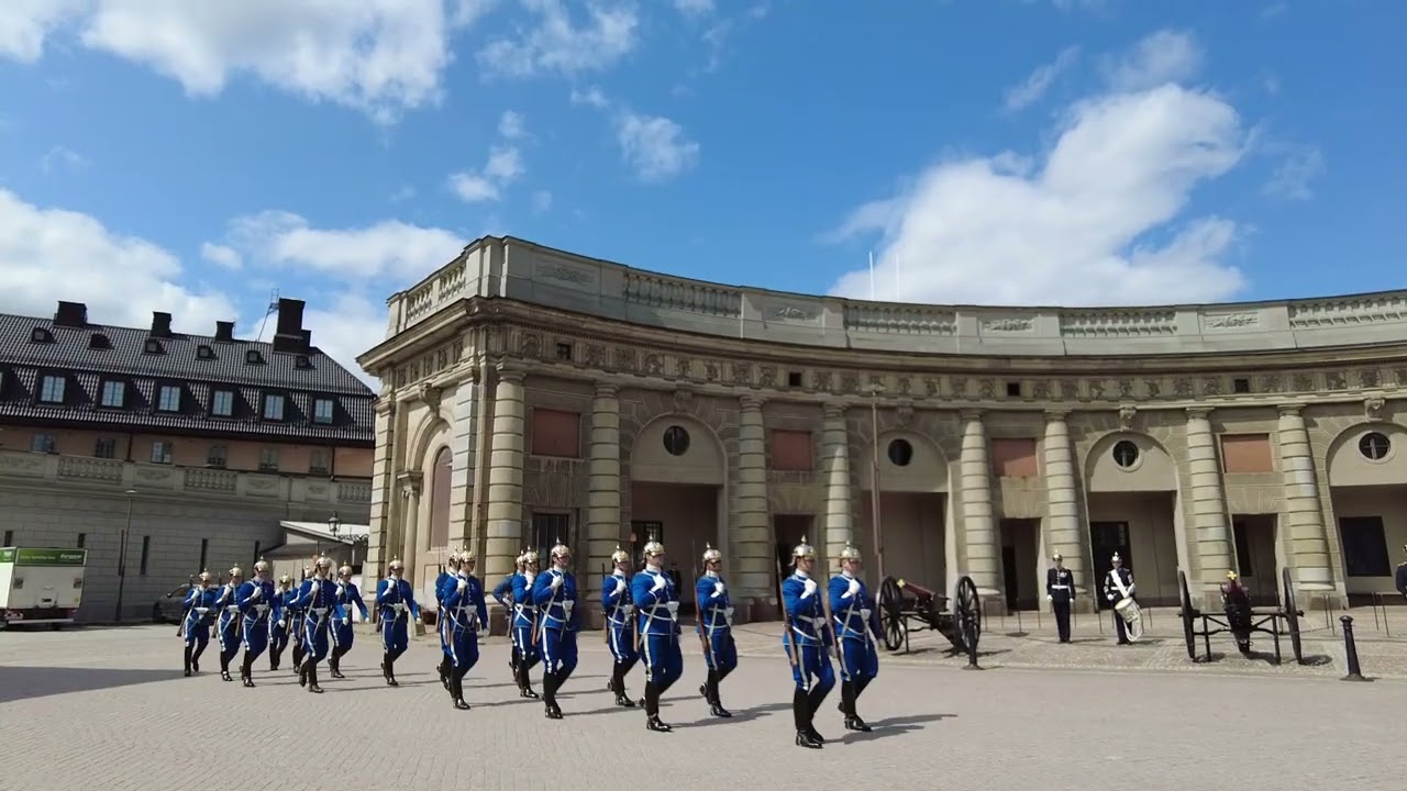 🇸🇪Sweden: Stockholm Palace -  Changing of the Guards