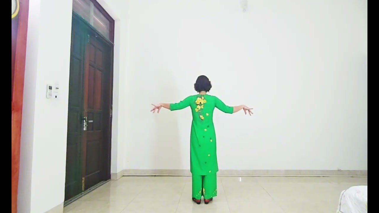 Hướng dẫn chi tiết bài: Xuân đã về/Phạm Thị Lịch 