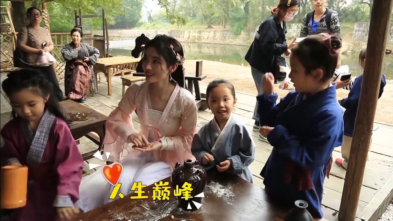 【鞠婧祎】《如意芳霏》花絮 傅容首席孩子王