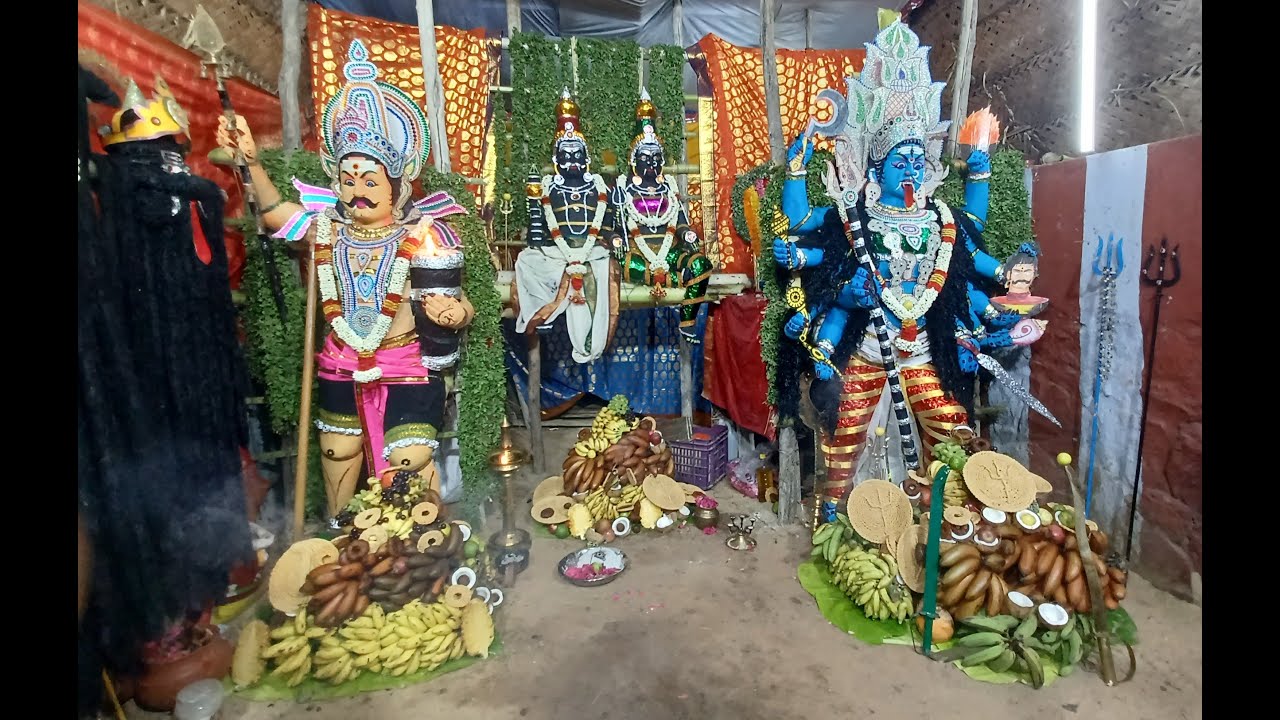 நாகர்கோயில் வடசேரி வணிகர் தெரு ஸ்ரீ சந்தன மாரியம்மன் தசரா குழு காளி பூஜை (kaali poojai)