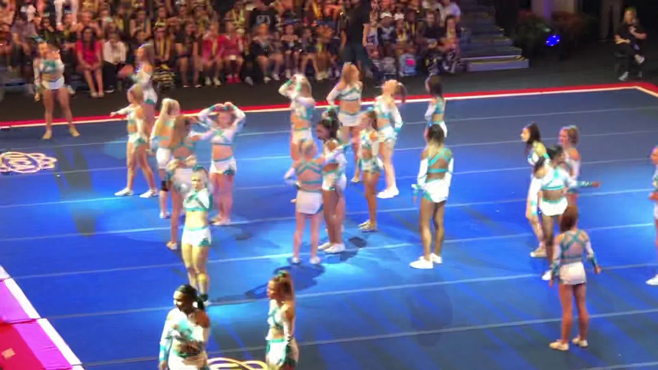 Cheer Extreme Senior Elite UCA 2019 - Finals