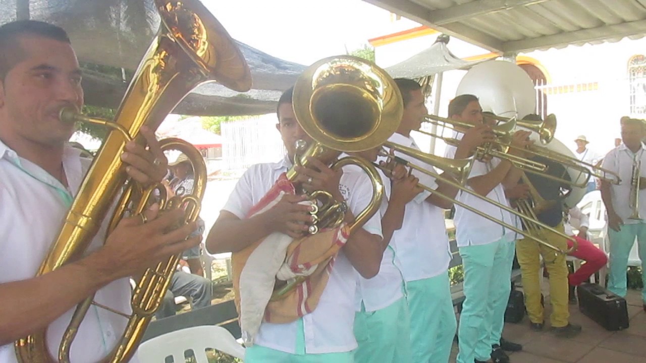 LA HAMACA GRANDE- SUPER BANDA 13 DE DICIEMBRE DEL GUAMO BOL.
