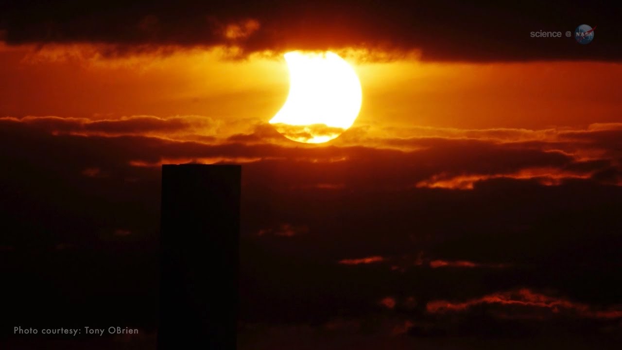 ScienceCasts: Sunset Solar Eclipse