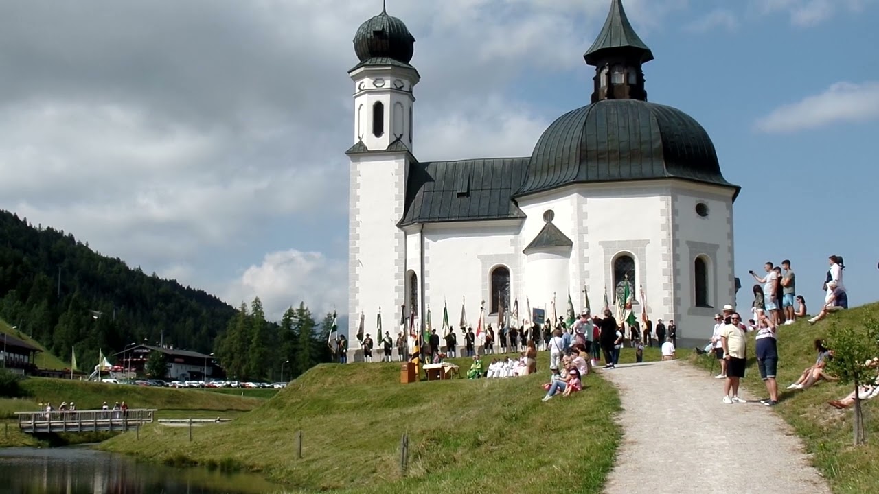 100 Jahre wiedergr&uuml;ndung der Sch&uuml;tzenkompanie seefeld am 16.7.2023 Feldmesse beim Seekirchl