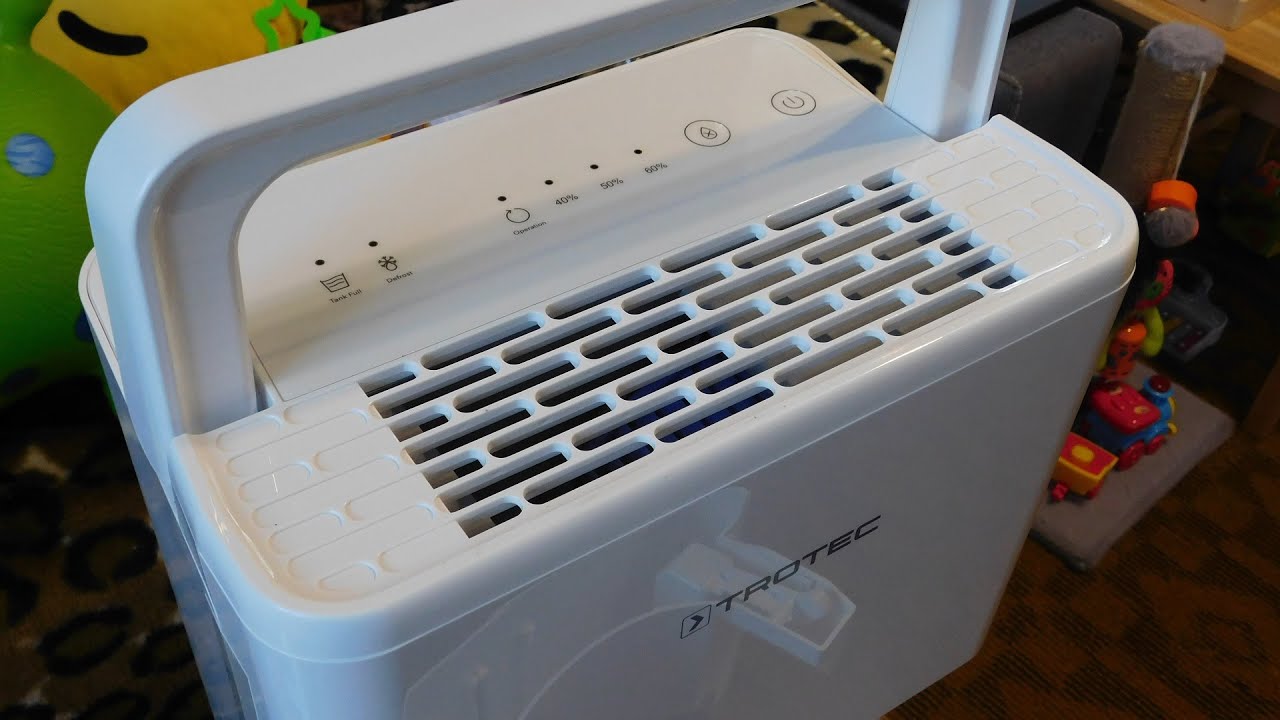 Осушитель воздуха  Trotec TTK-32E в паре с розеткой xiaomi