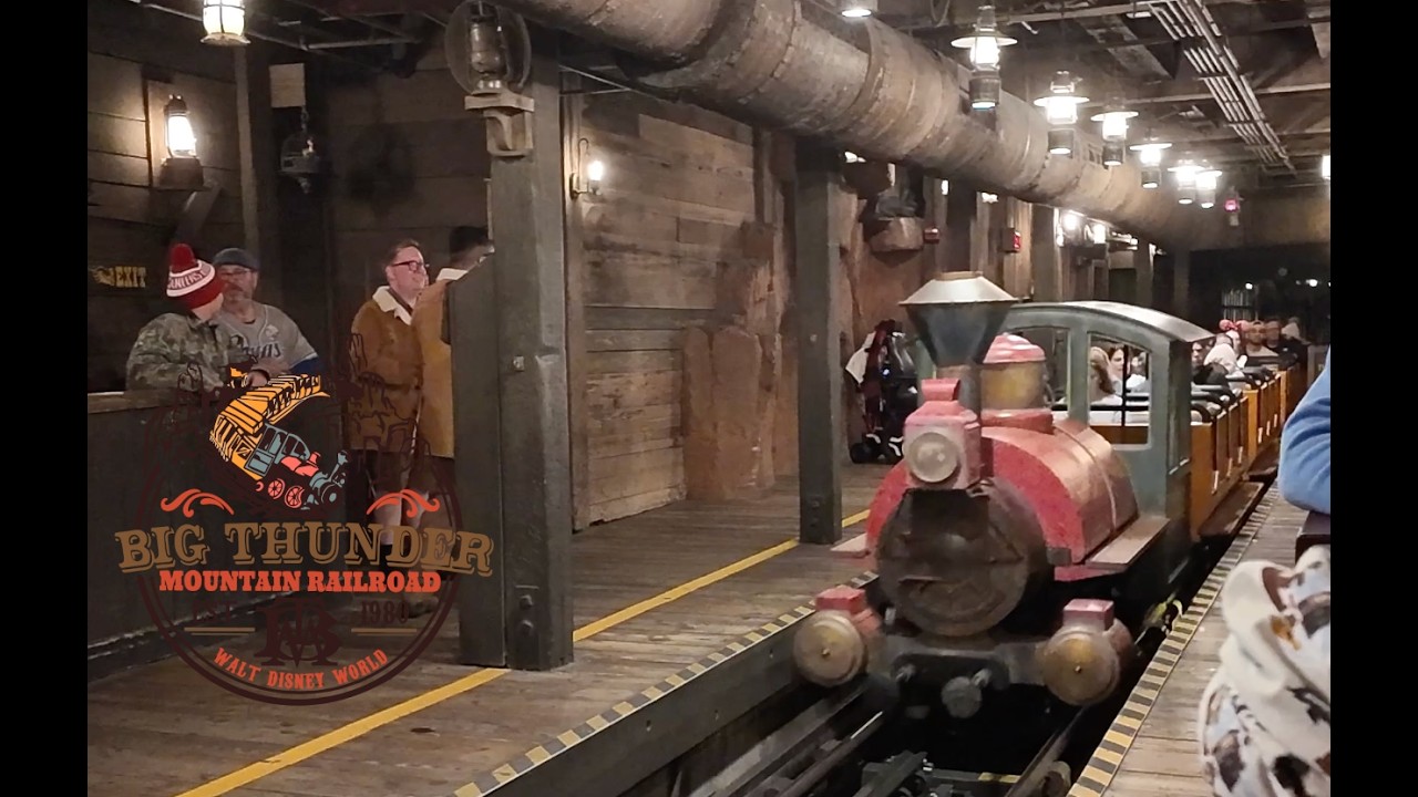 Big Thunder Mountain Railroad at Walt Disney World - 2024 ºoº  POV front row at Night in 4K