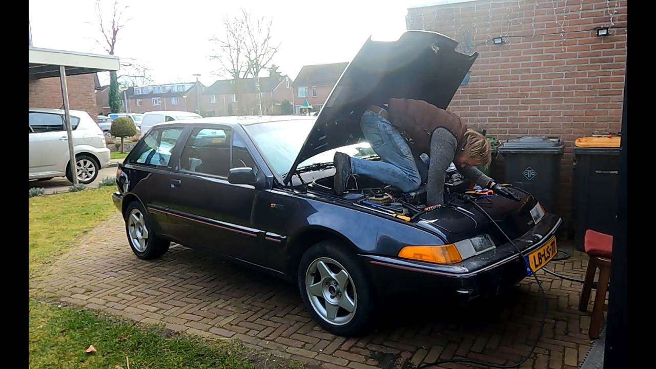 Множество протечек, неполадок с электрикой и механических проблем &mdash; история Volvo 480.