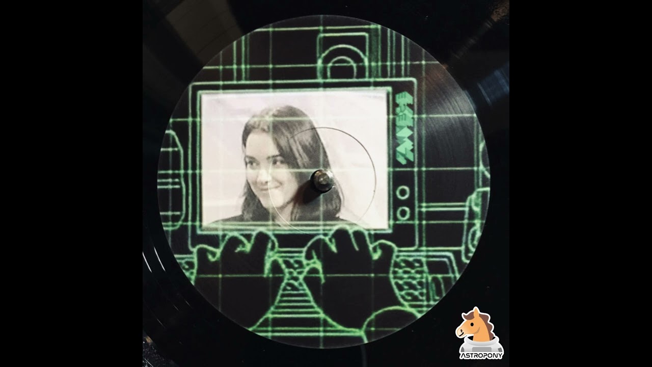 DJ Boring - Winona [E-Beamz - 2016] Deep House