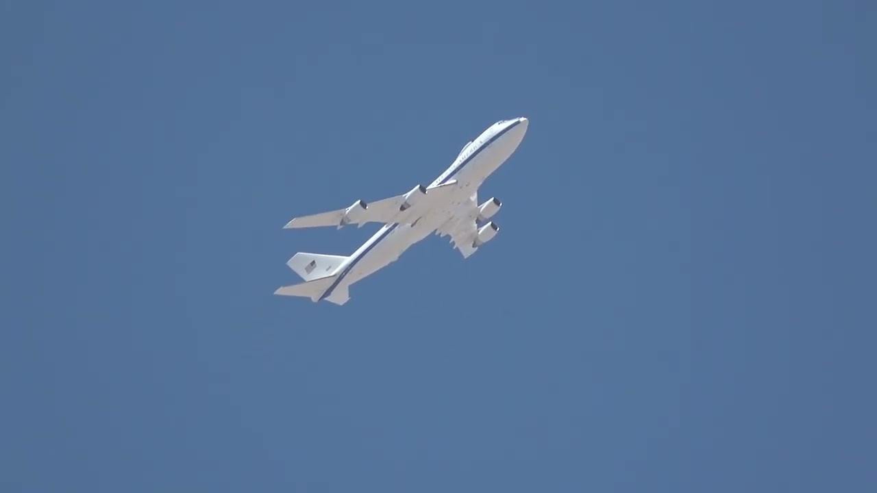 Air Force 747 E-4B "The Doomsday plane'.