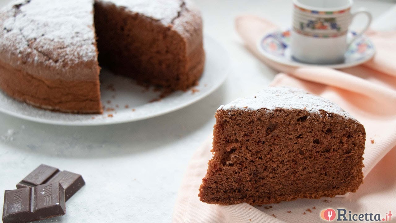Torta con soli albumi al cioccolato - Ricetta.it