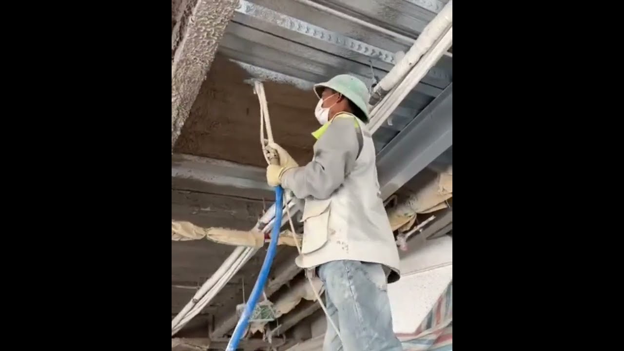 Phun vữa chống ch&aacute;y Vermifire bằng m&aacute;y PF-03 tại KCN Y&ecirc;n Nghĩa - Hưng Y&ecirc;n.