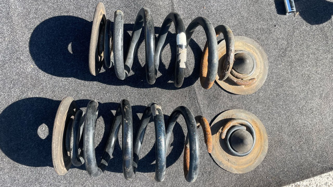 Replace rear springs on BMW X3 E83