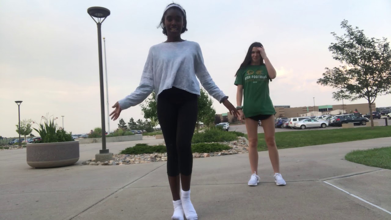 Welcome To Me/I Like To Move It- Madagascar Jr.
