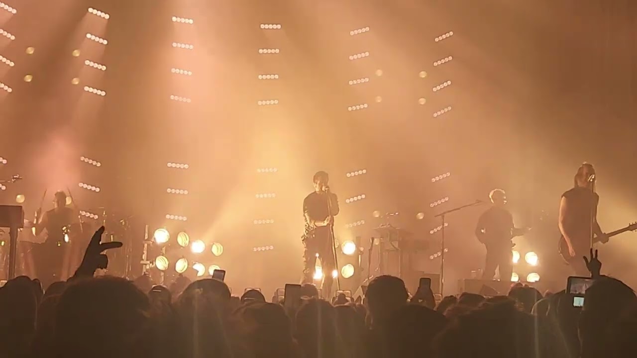 NIN Im Afraid of Americans  2/14/2026 Newark NJ 