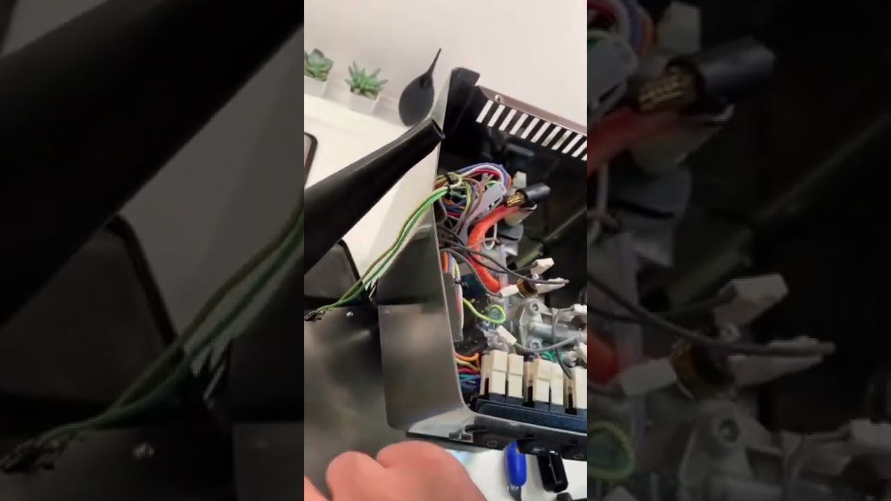 تعدل البار في مكينة الاسبريسيو جاجيا كلاسيك  برو من ١٢ الى ٩