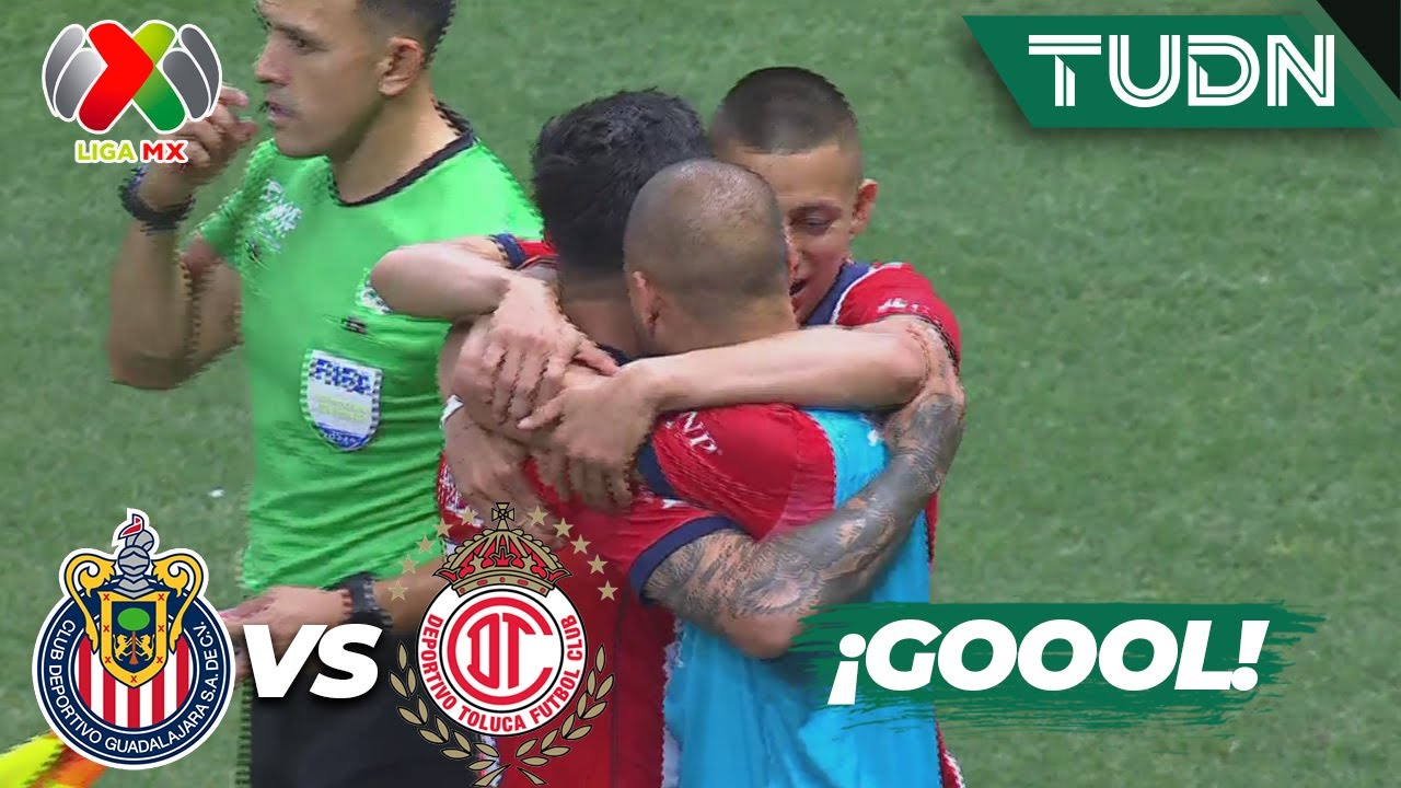 &iexcl;GOLAZO DE CHIVAS! 'POCHO' GUZM&Aacute;N MARCA EL PRIMERO | Chivas 1-0 Toluca | CL2024-Liga Mx 4tos | TUDN