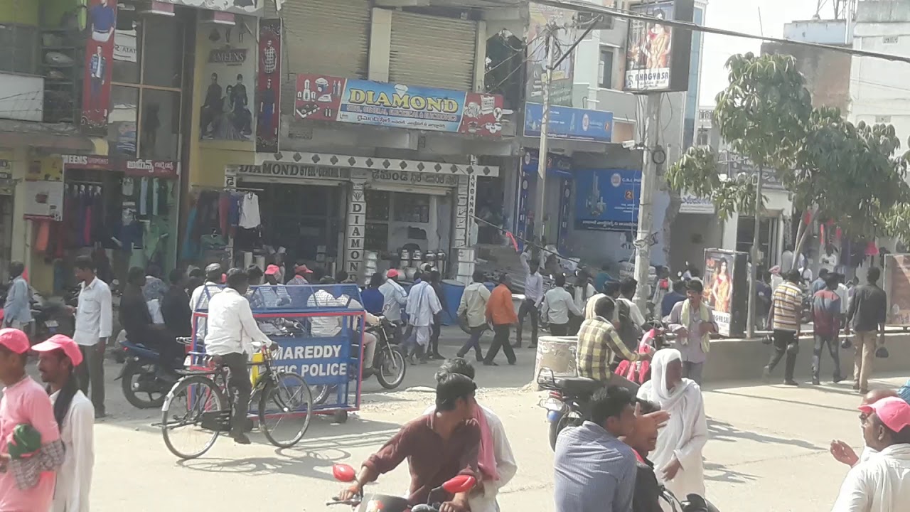 Banswada traffic while kcr meeting