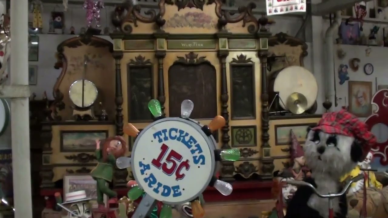 Wurlitzer 165 with 157 Facade Plays 