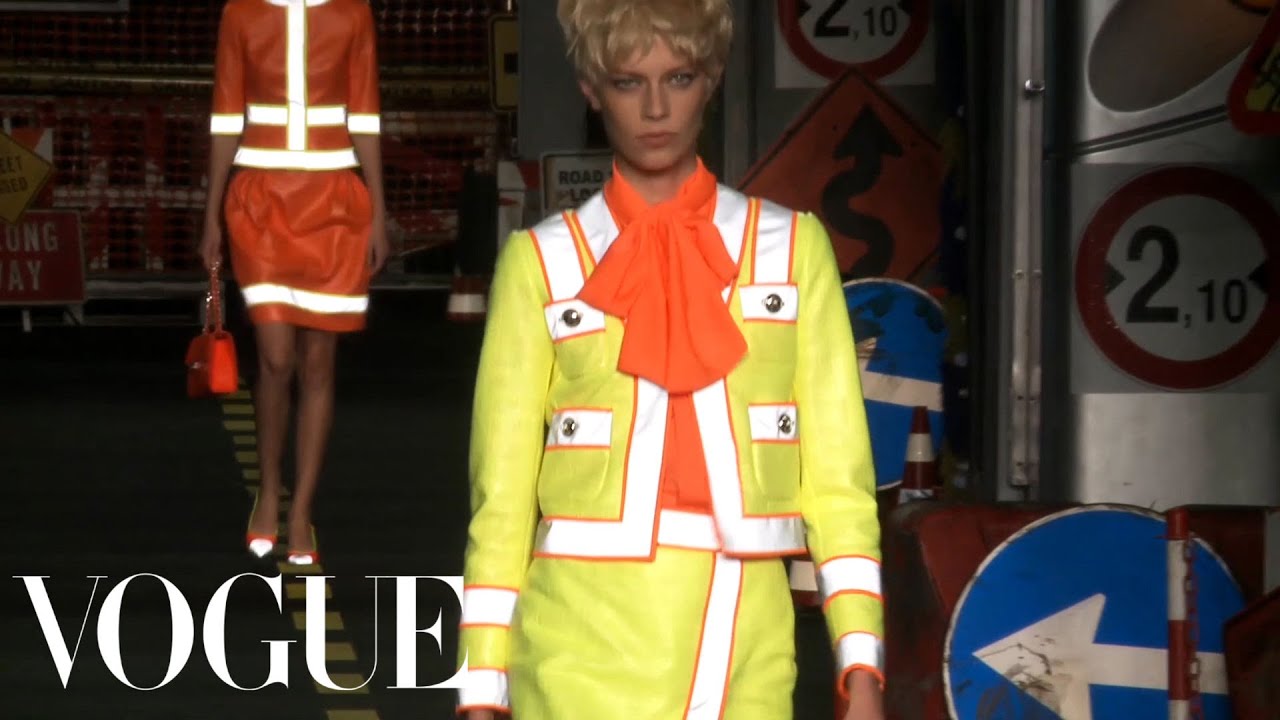 Moschino Spring 2016 Ready-to-Wear