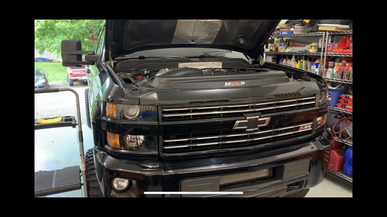 Как добавить DEF в ваш Duramax 17-19 L5P! (жидкость для очистки выхлопных газов дизельных двигате...