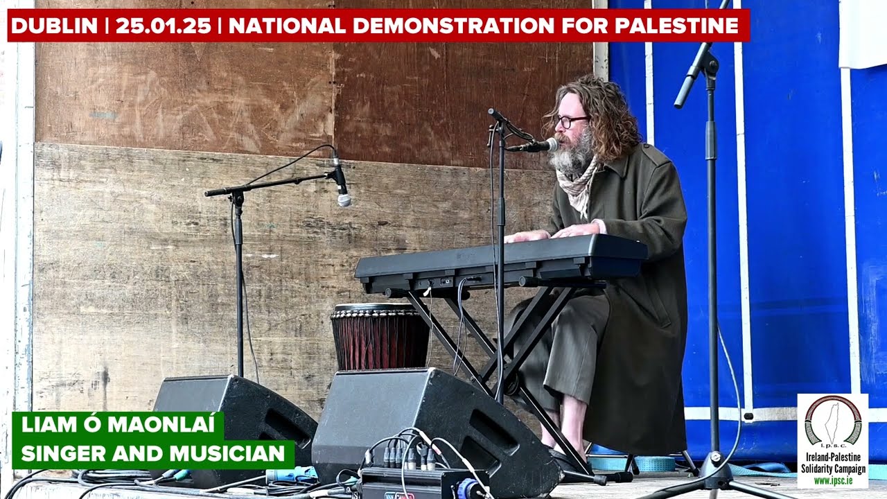 Liam Ó Maonlaí sings 'Eleanor’na Rún' @ National Demo for Palestine 25.01.25