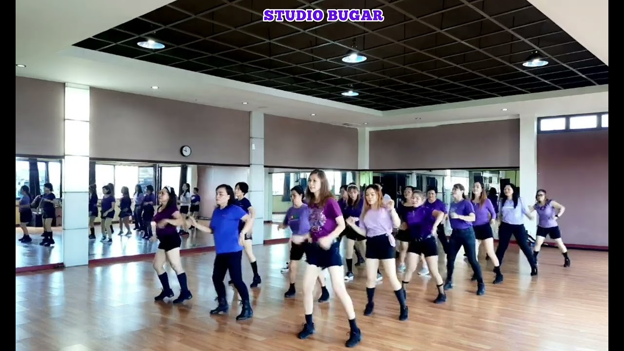 Country Down To My Soul. Danced by STAR LINE DANCE MANADO
