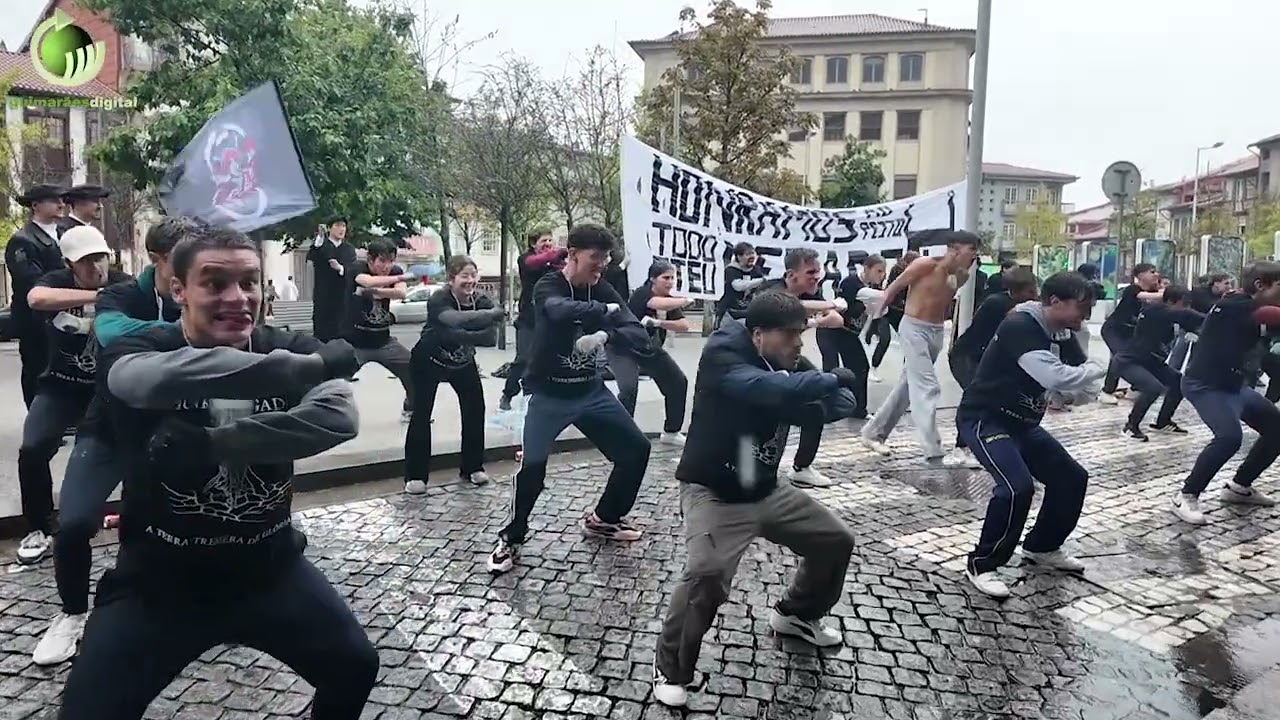 LATADA 2024 - Novos alunos da UMinho contagiaram, molhados, Guimarães com cor e alegria