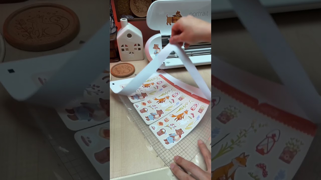 I&rsquo;m now in the Silhouette Fam 🧡 #silhouetteportrait  #makingstickers