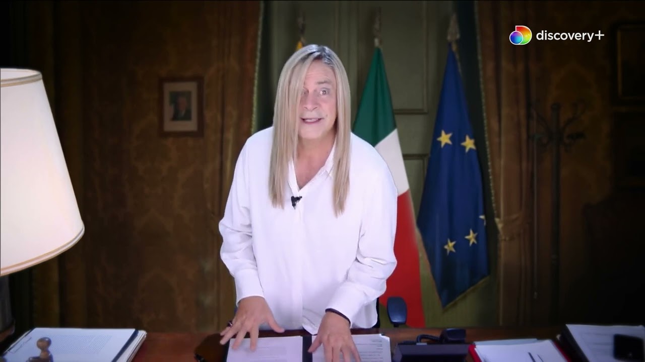 Crozza Meloni diventa Mario Draghi: 