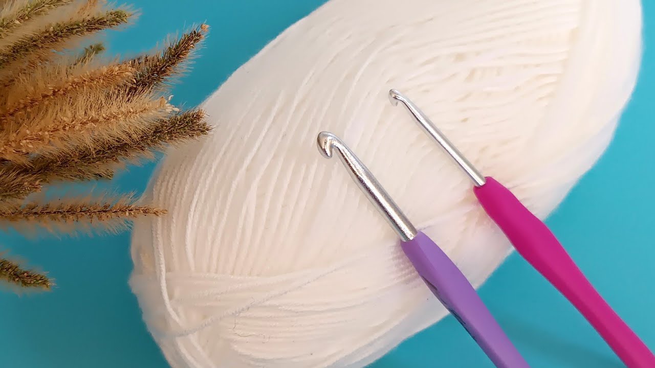 I learned this crochet pattern from an Indian friend. knitting vs crochet stitch