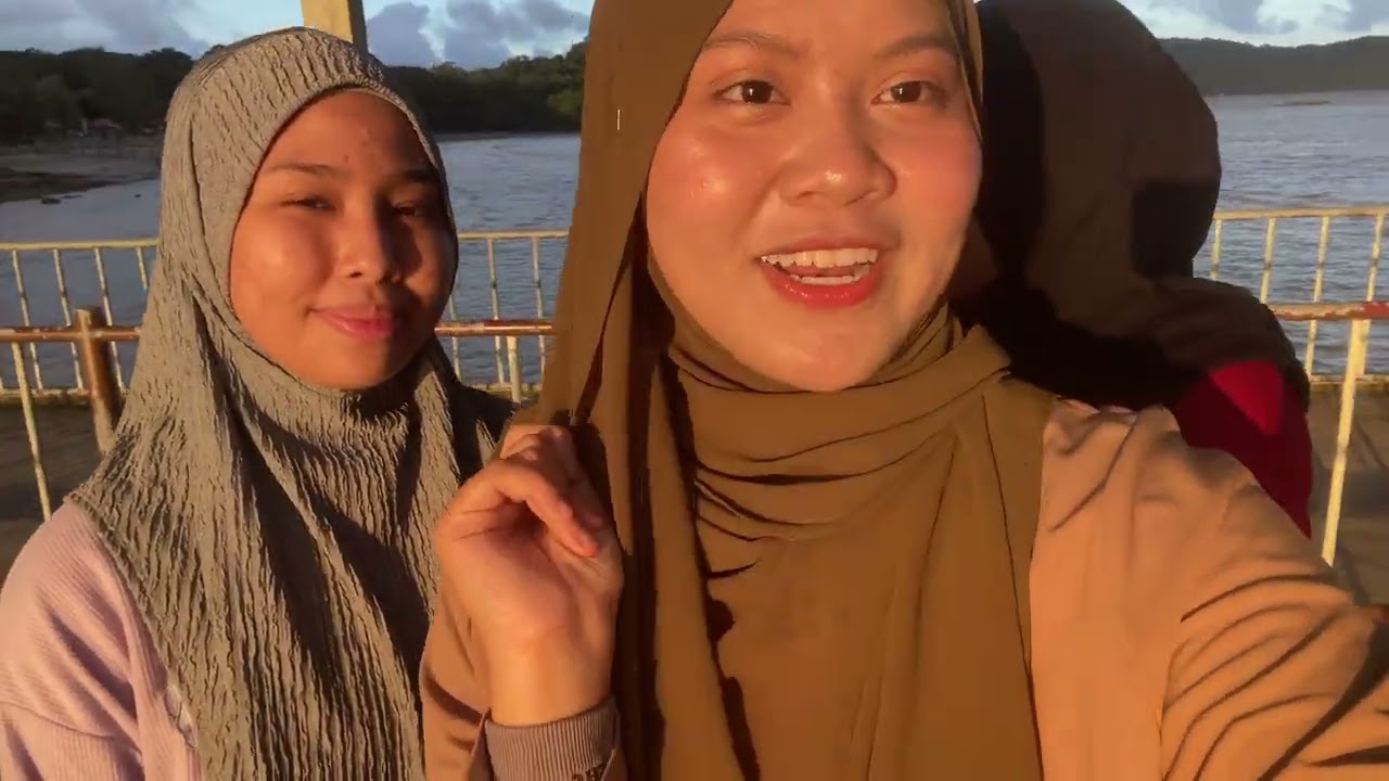 MY FIRST EVER VLOGG !! MERSING ! 