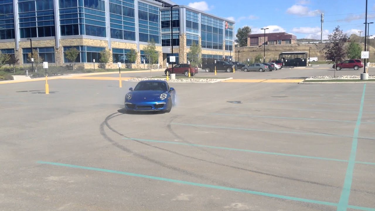 2014 Porsche 911 Carrera S Drifting