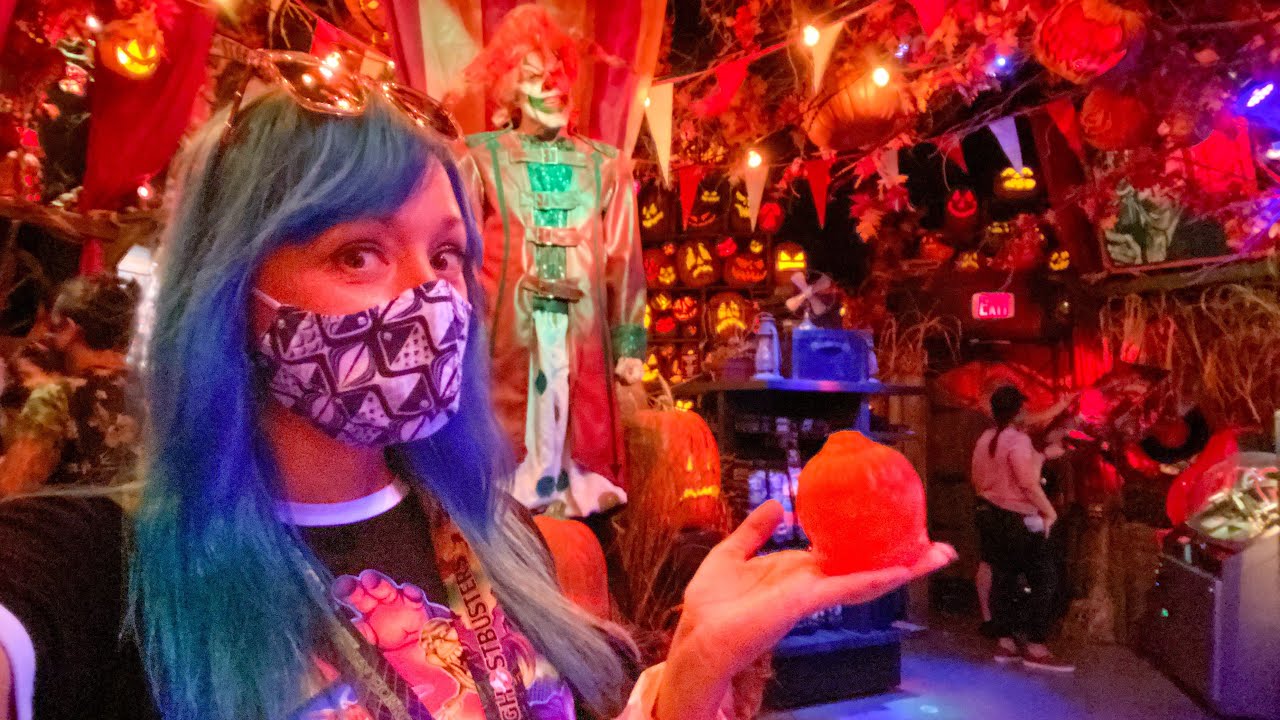 Halloween Horror Nights 29.5! Pizza Fries, Ocean Attack Jaws Drink, Tribute Store, HHN Merch, Rides!