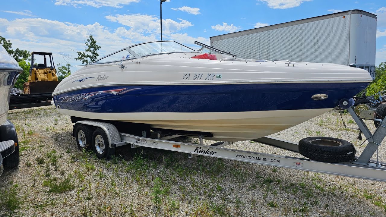 2005 Rinker 232 Captiva $19,900