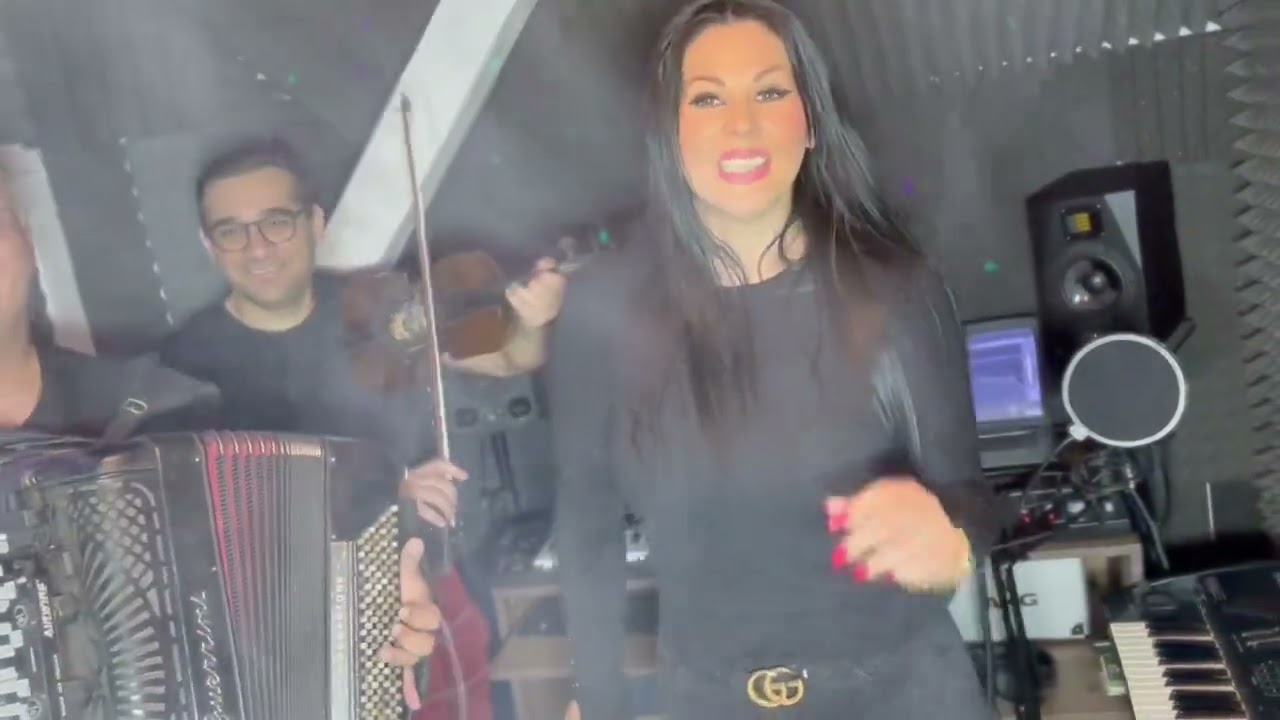 Mika & Sandra Repac-        Ne tuguj majko (cover) 2023.
