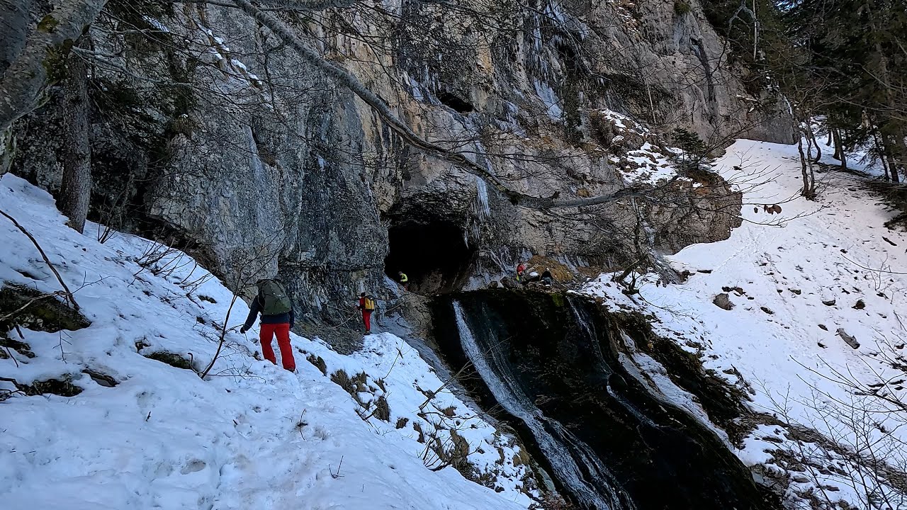 SPELEO DANS LA DENT DE CROLLES (38) : Boucle Guiers Mort - Guiers Mort