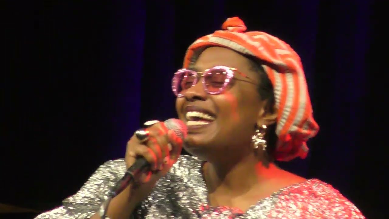 Cecile Mclorin Salvan's tribute to Djavan (who was also at NSJ). 