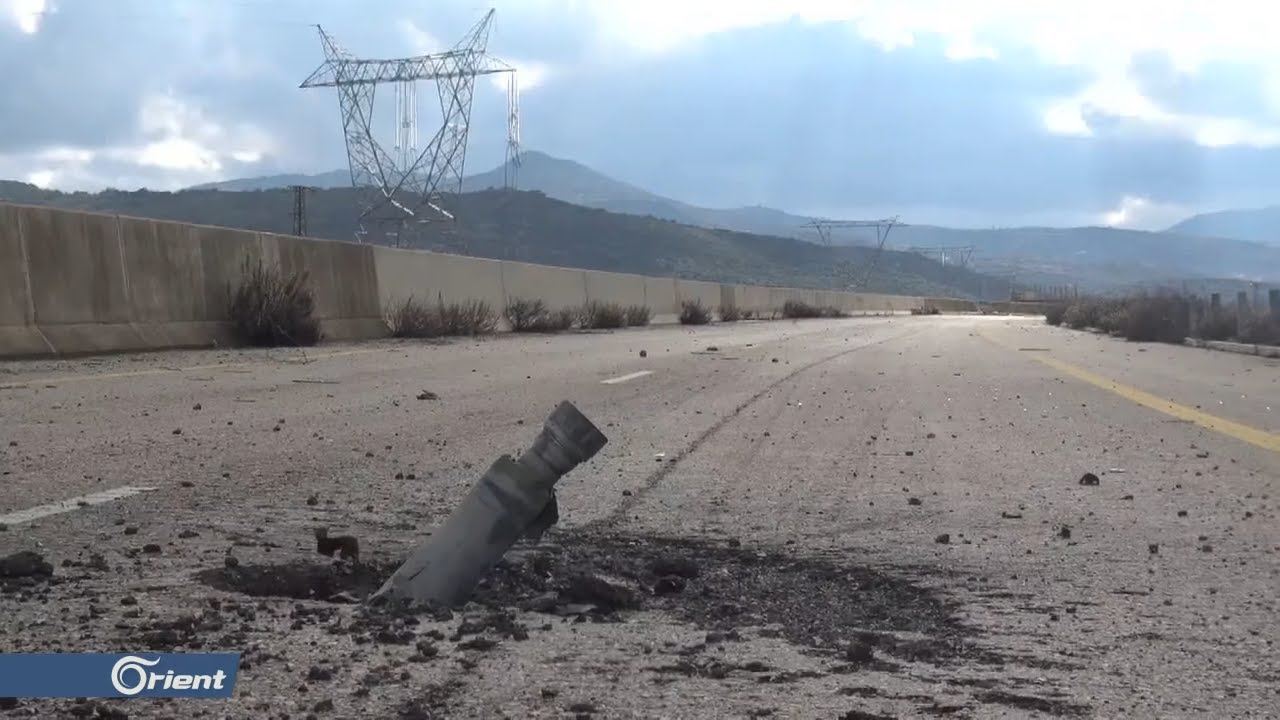 قصف مدفعي وصاروخي لميليشيا أسد على بلدة الناجية بإدلب - سوريا